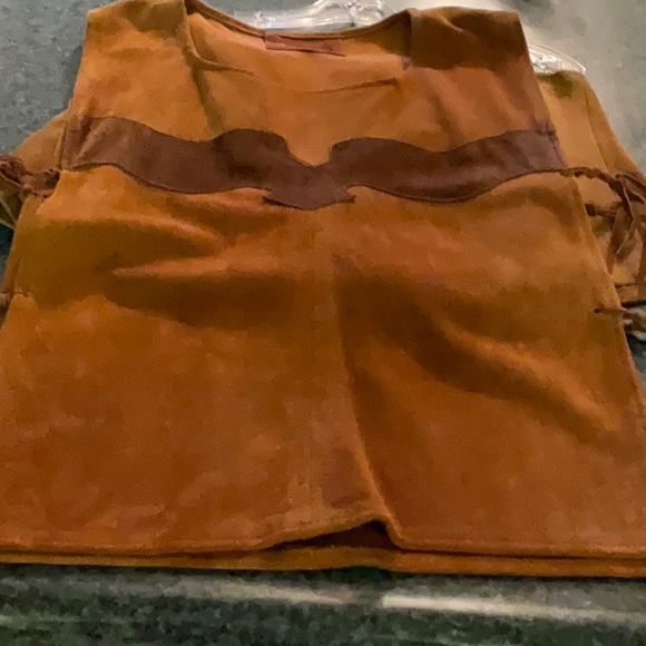 1980’s Suede 2 Piece short set - Picture 7 of 8